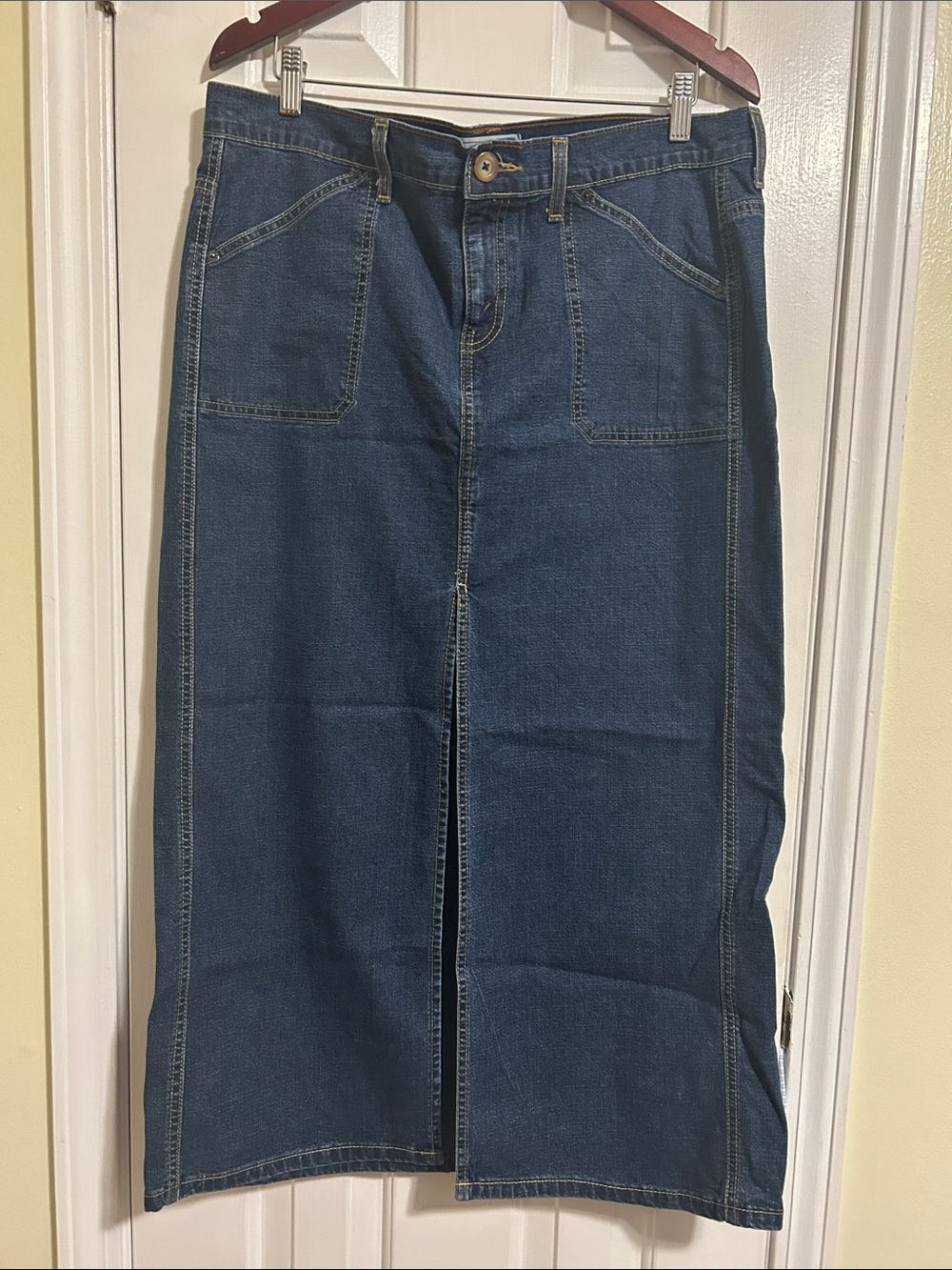 Live Strauss Signature Classic Dark Blue Denim Maxi Skirt, Sz 16